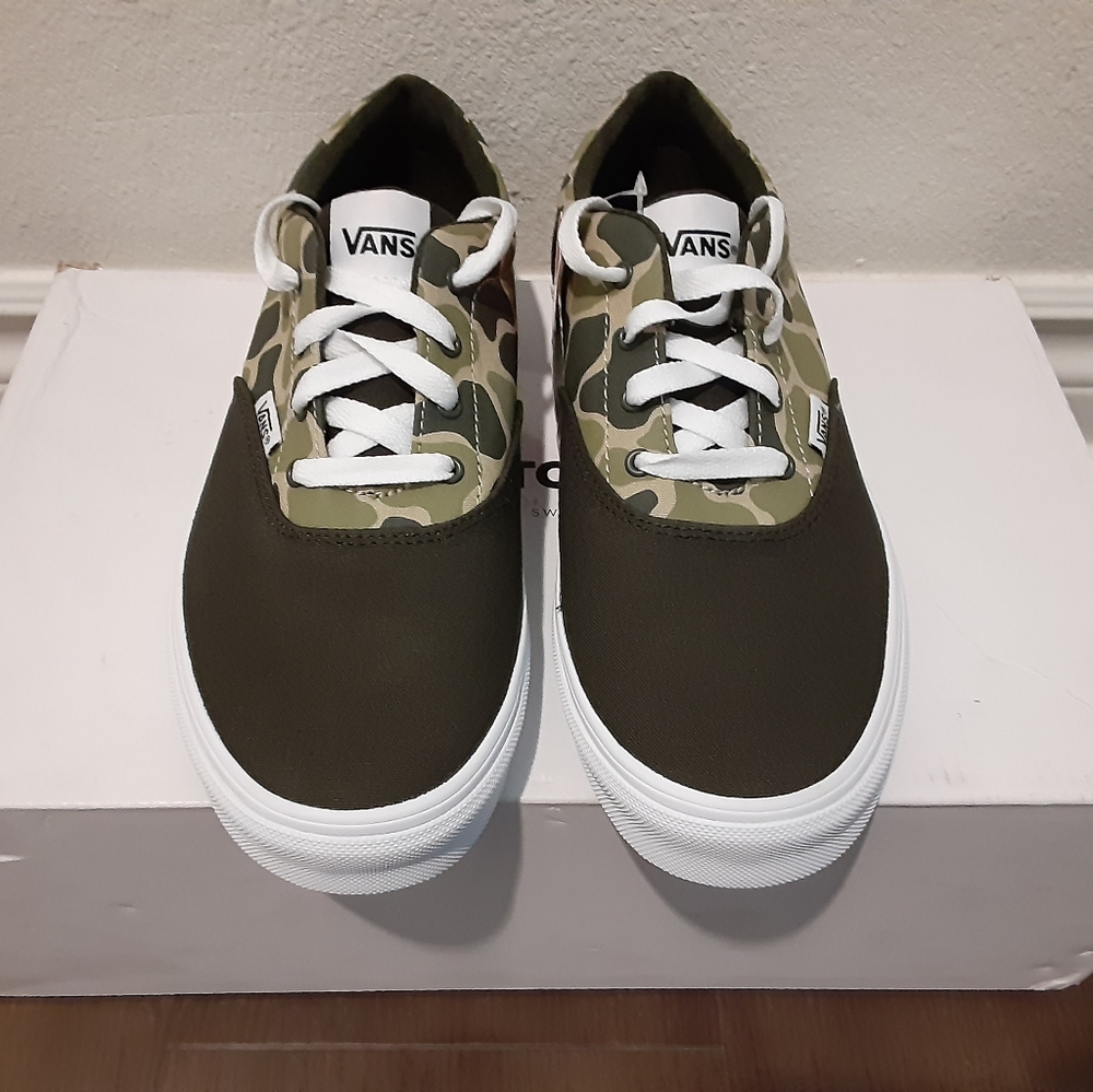 Vans - Picture 2 of 4